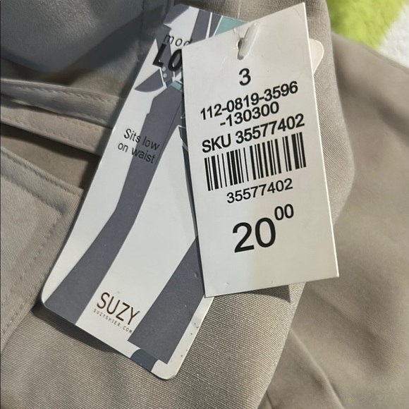 Chic Beige Trousers - Picture 2 of 2